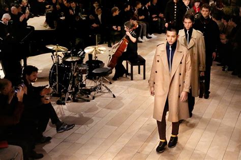 burberry live show|5 Things To Know About Burberry’s London.